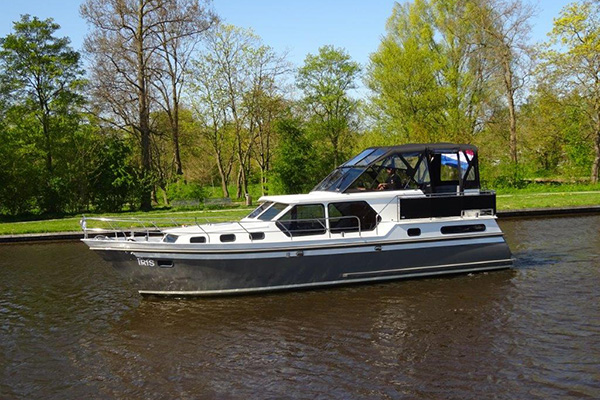Motorboot Iris Holland ab Irnsum