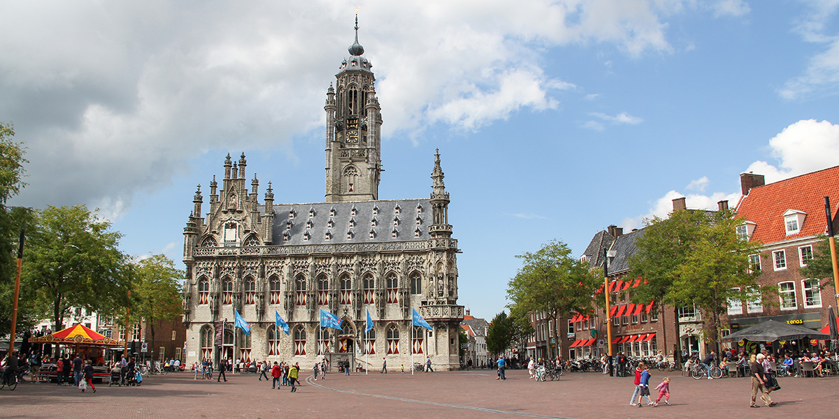 Middelburg Marktplatz – Historische Hauptstadt von Zeeland