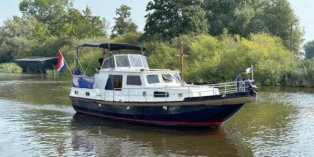 Motorboot Isala Friesland Yachtcharter