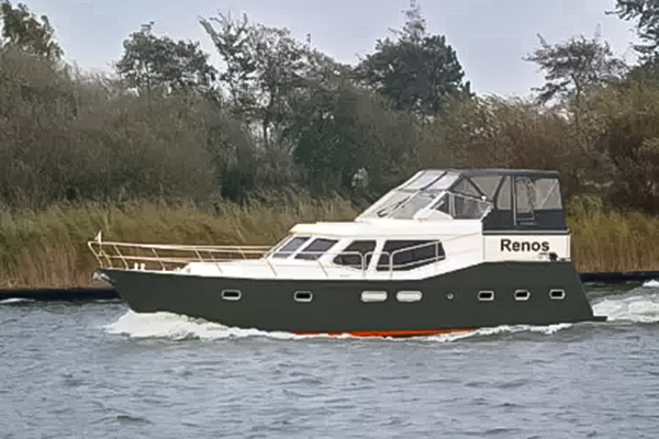 Motorboot Renos Holland ab Irnsum